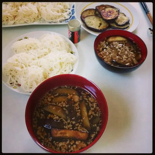 なすとひき肉入りそうめん|さとこさん