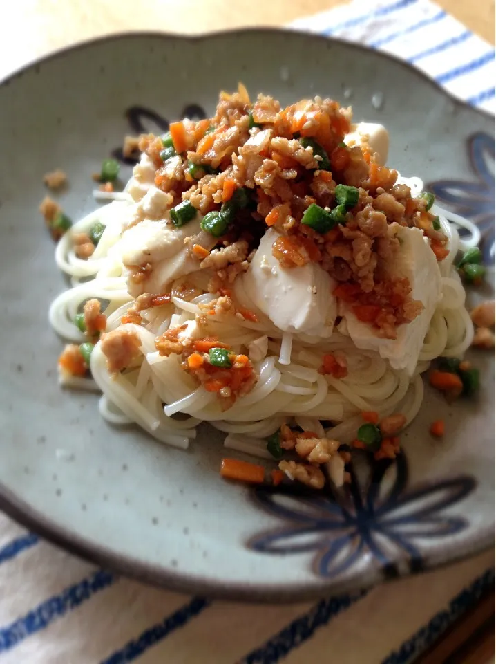 肉味噌とくずし豆腐の冷やし麺|tomoさん