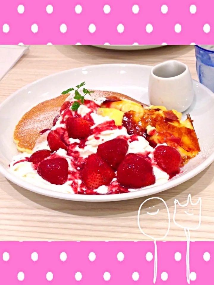 Snapdishの料理写真:Butterのいちごととろけるクリームブリュレのパンケーキ♡|ちぃさん