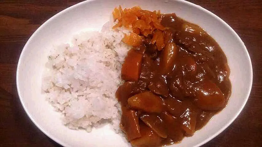 housefoodsさんの【おうちカレーレシピ】こくまろコク2乗カレー|とりとりとりーさん