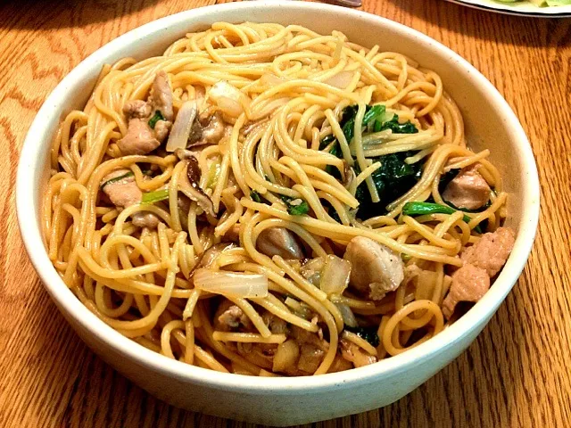 Simple pork and spinach lo mein|Miranda ♪(´ε｀ )さん