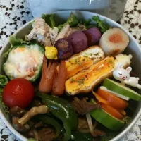 Snapdishの料理写真:おはよーごじゃります♪♪d(*⌒▽⌒*)b
長男夜勤ドライカレー炒飯弁当☆
げっつ曜日頑張ろーっと＼(^o^)／
今週も、宜しくお願いします♪♪