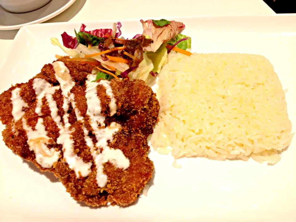 Chicken chop butter rice with salad|Ellaさん