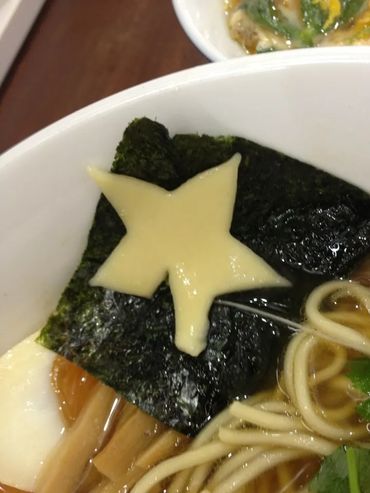 Snapdishの料理写真:極煮干ラーメンに！お星様！|morimi32さん