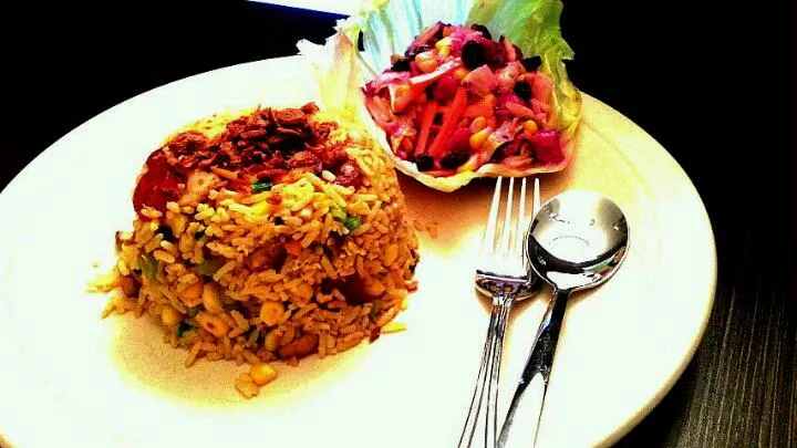 fried rice with dragon fruit salad ★|mik limさん