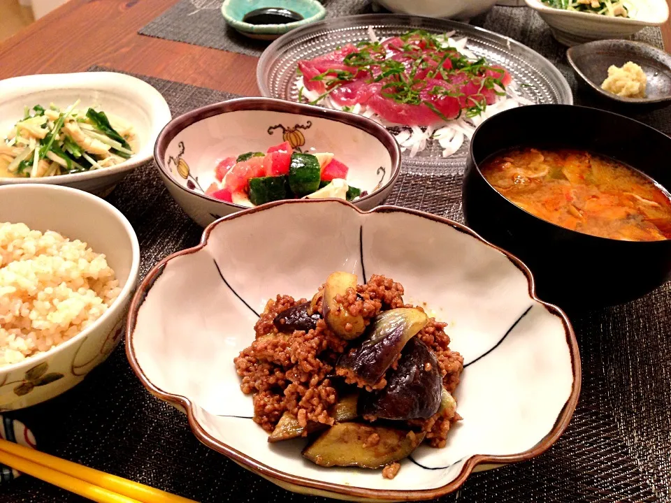 夏の晩ごはん。茄子と挽肉のカレー、鰹のお刺身(*☻-☻*)|番長さん