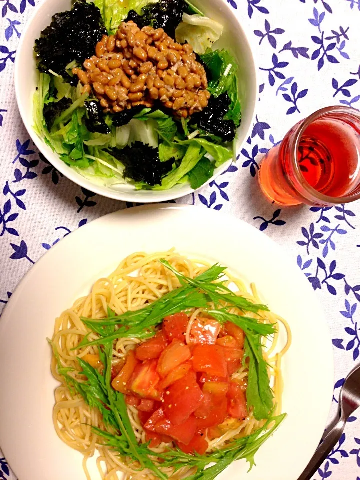 レタス・青じそ・納豆の和サラダ&🍅トマトと水菜のサラダパスタ🍝|ゆかゴリラさん