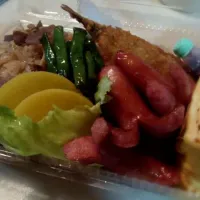 Snapdishの料理写真:カンタン愛妻弁当|にゃにゃさん