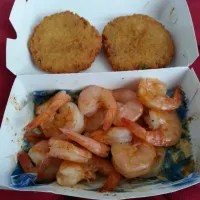 15 piece steamed shrimp and 2 crab cakes from Captain D's! #yummy|ChaNita Groomesさん