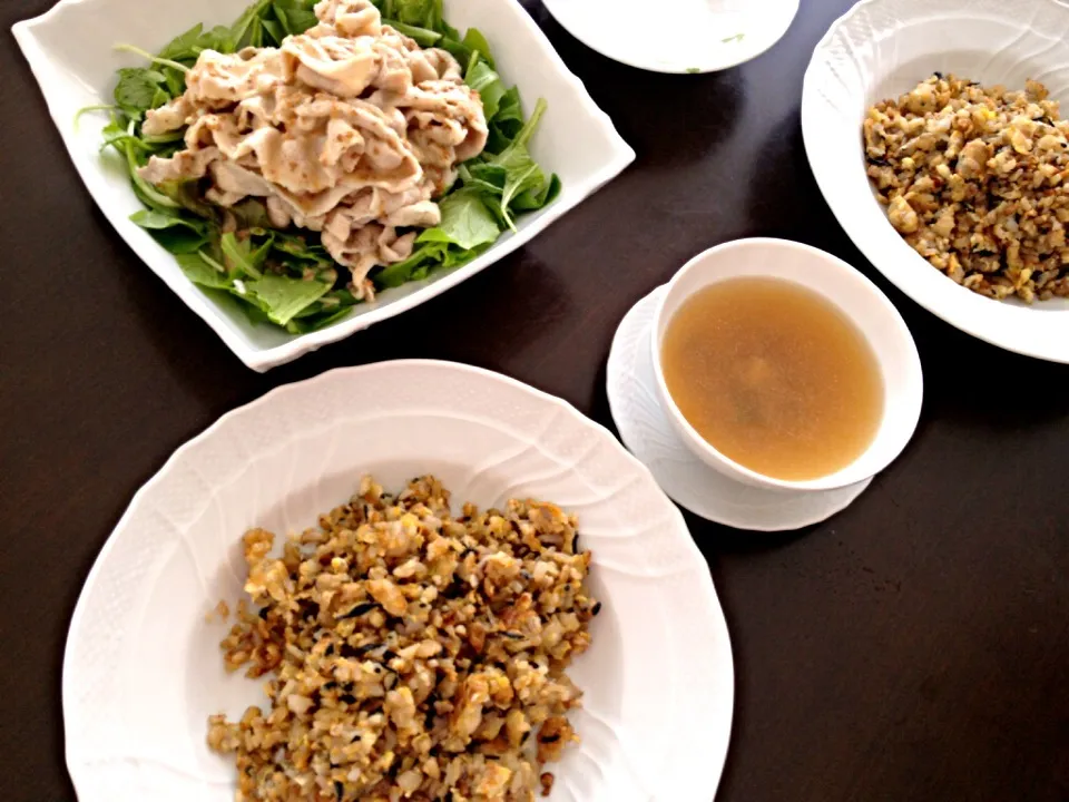 Snapdishの料理写真:Fried rice & ShabuShabu salad|aya tさん