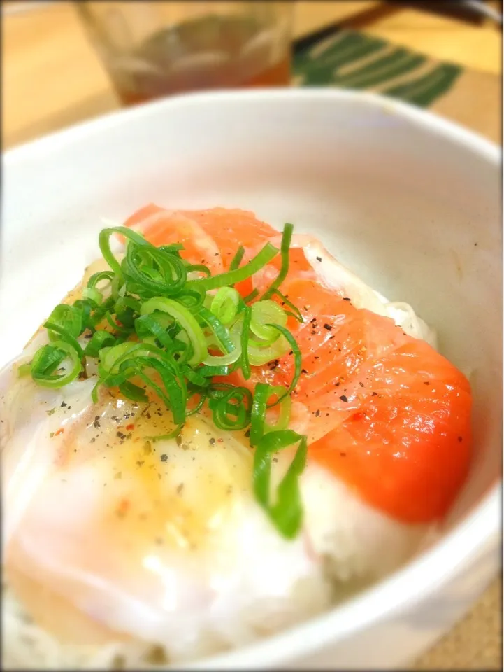 タコとサーモンのカルパッチョ丼|寺尾真次さん