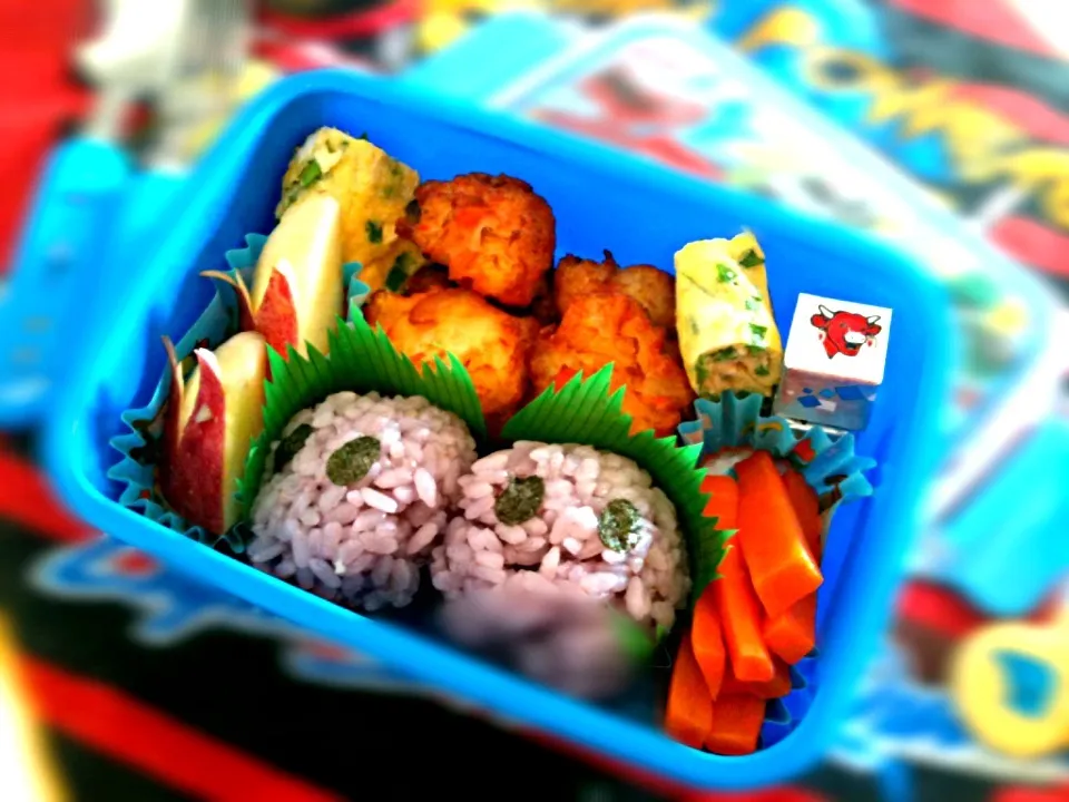 Snapdishの料理写真:Boy's Bento 🍥🍙🍳🍱💋|keikeilimさん