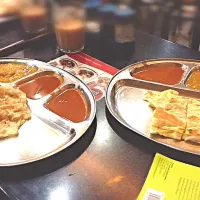 Snapdishの料理写真:Canai and Martabak with Curry Sauce|Aldina Febriyantiさん