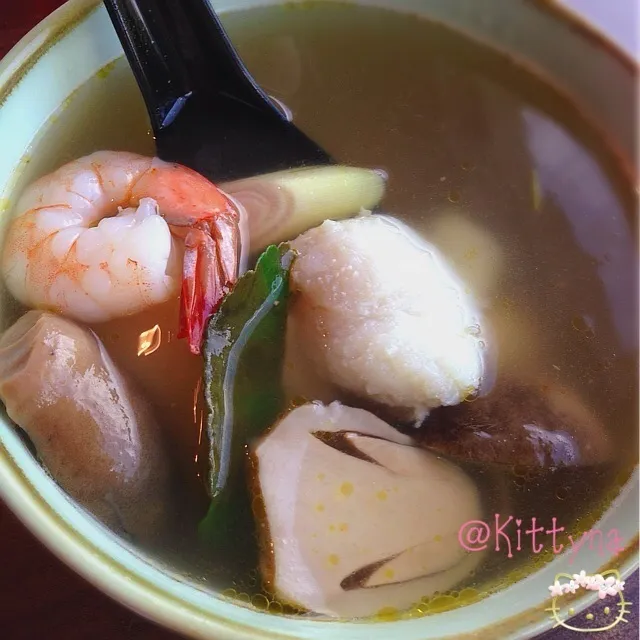 🙏 Tom Yum Talay-з・) 
Tom Yum Seafood soup all -time favorite !|🎀Kittyna🌸さん