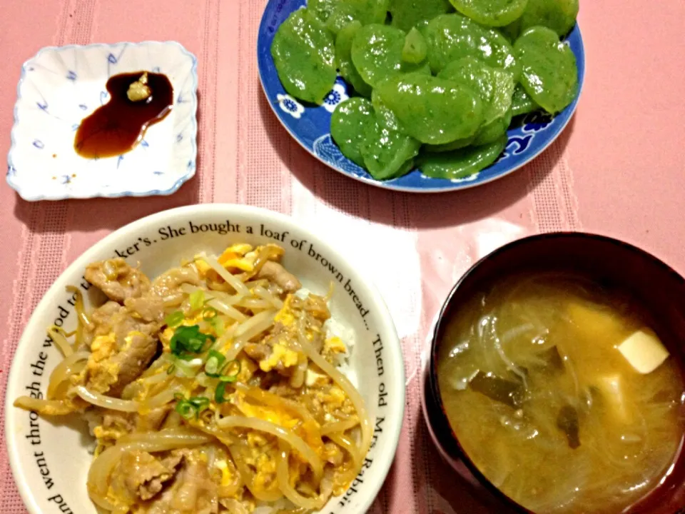 もやしと豚肉の卵とじ丼|みたんさん