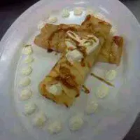 Snapdishの料理写真:Vanilla bean crepe with orange Chantilly cream and expresso caramel.|Sara Leeさん