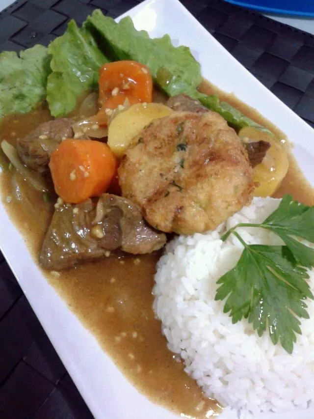 Japanese Beef Curry Rice with Begedil|Pae Thongyaemさん