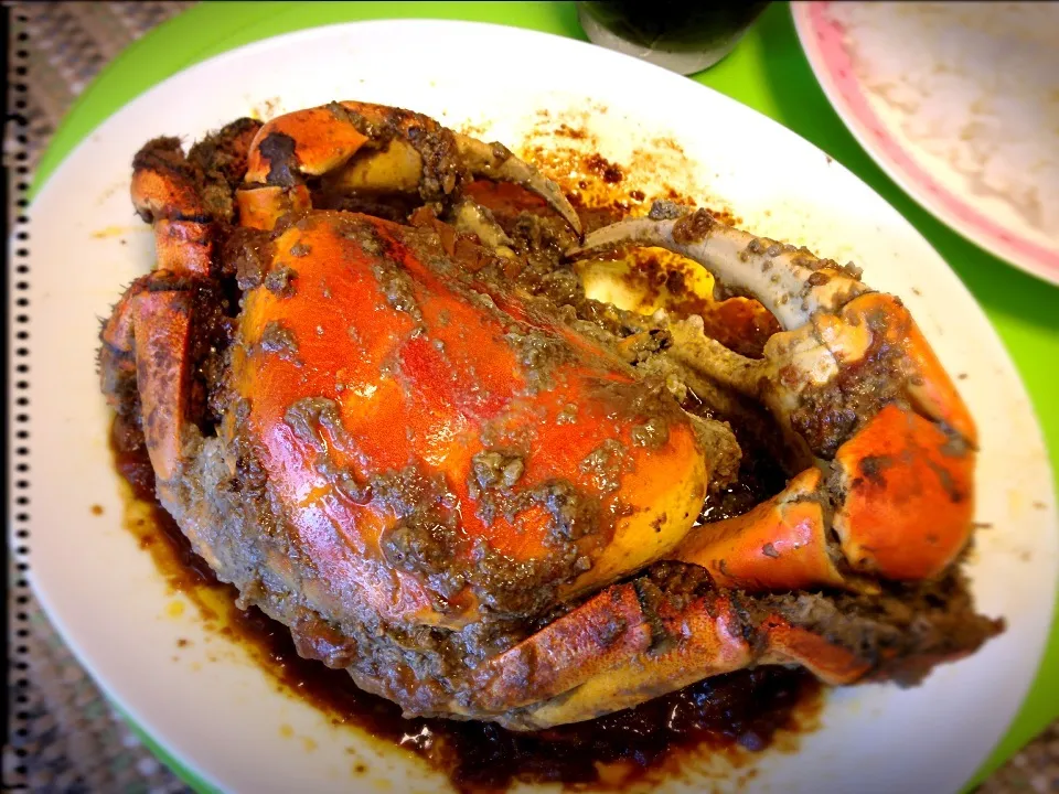 crab cooked with coconut meat and coconut milk... a native dish in my home town!|Twinkleさん