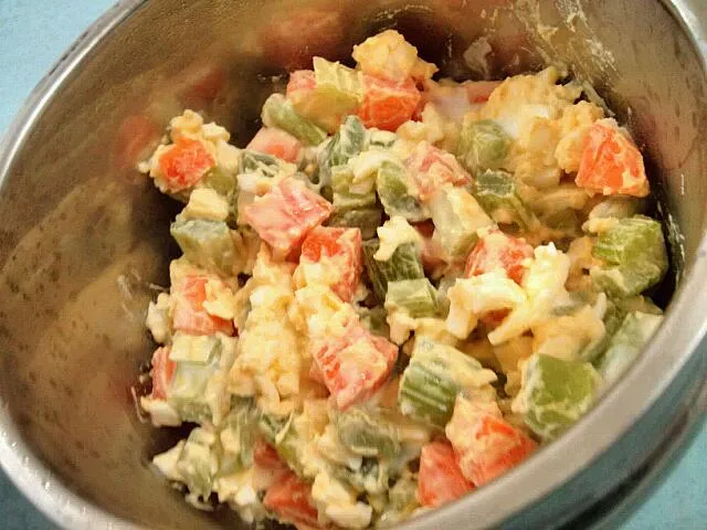 Snapdishの料理写真:healthy celery, carrot and mayo egg salad|chow yin huiさん