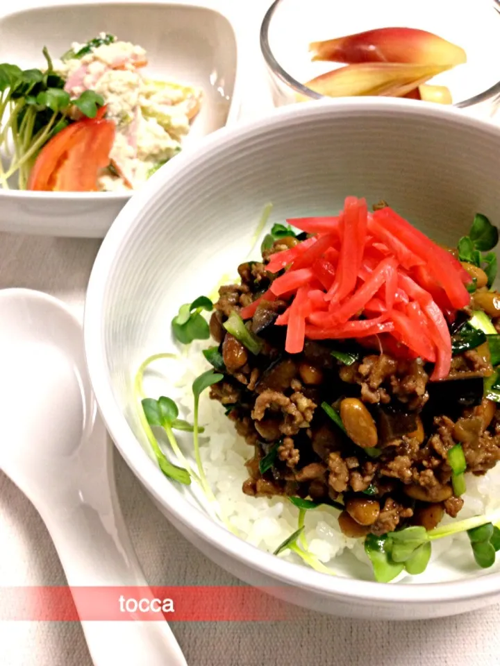 *7.10納豆の日🍚✨納豆肉そぼろスタミナ丼|toccaさん