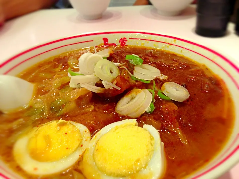 味噌インドラーメンとインド定食。二日酔いで絶不調なので北極は断念。でも旨し(^_−)−☆|まあん👽さん