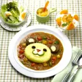 サフランライスとハンバーグで作るクマのカレー