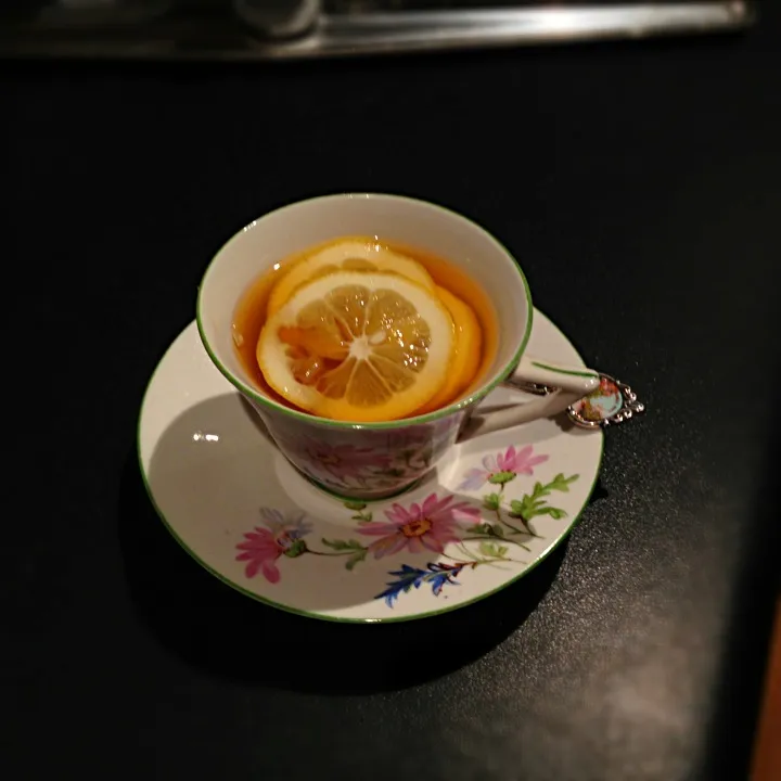 Cold cure - Tea with honey and lemon|kipper's kitchenさん