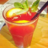 Snapdishの料理写真:Summer cocktail: Strawberry Pimm's|Herenna Ngu Hoi Hiongさん