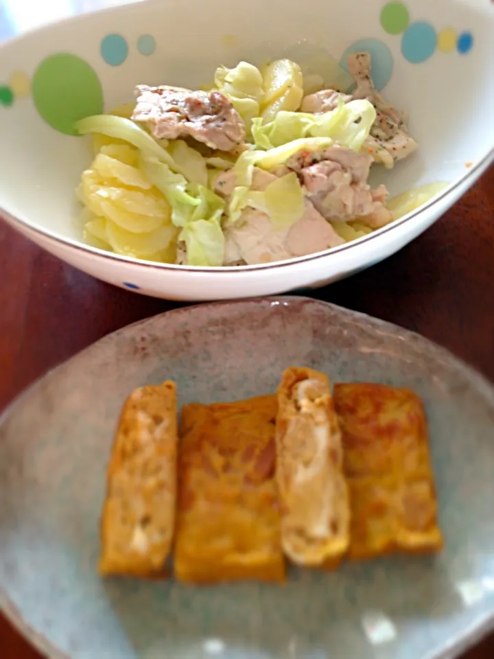 スチーマーで鳥肉と野菜のバジル風味蒸し、キンピラとしらす入り卵焼き|さくたえさん