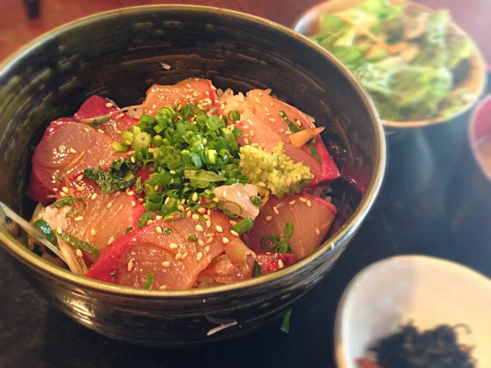 Snapdishの料理写真:大分琉球丼|hirotomoさん