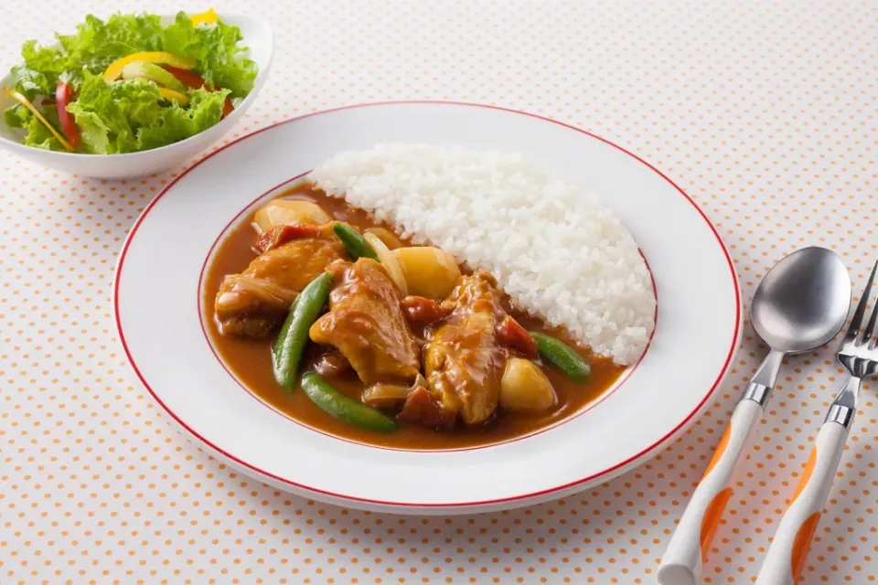 塩ヨーグルトで作るやわらかチキンカレー|ハウス食品さん