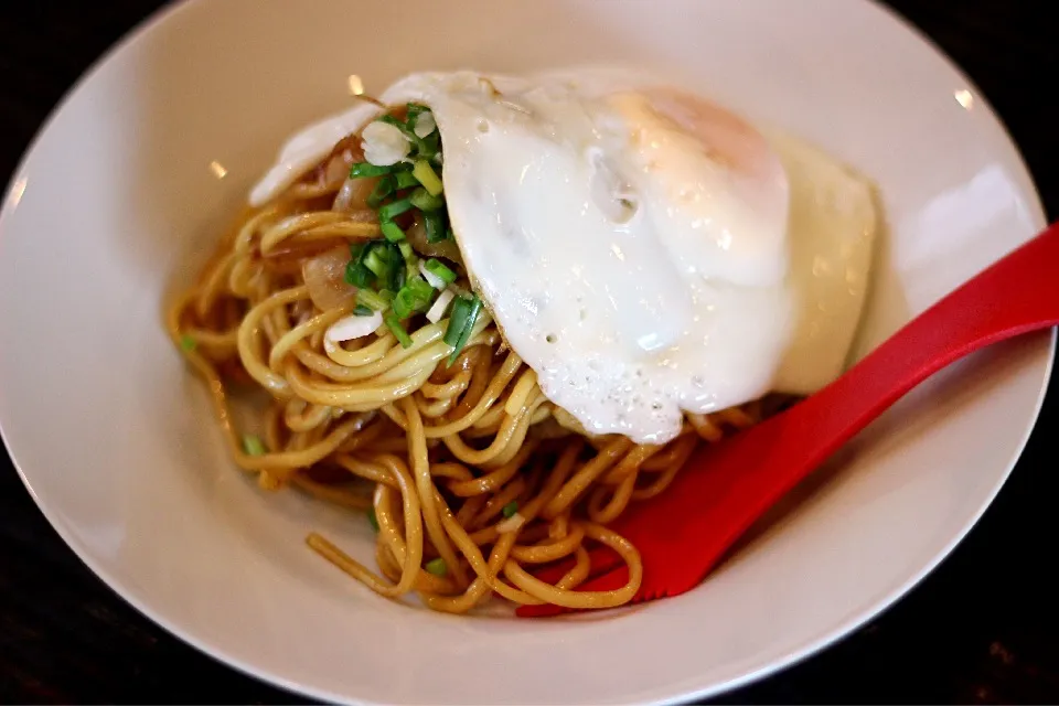 Snapdishの料理写真:子供用 八重山麺で島焼きそば 醤油味|さくたろうさん