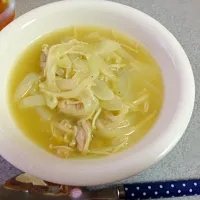 チキンと玉ねぎときのこのスープ|まゆさん