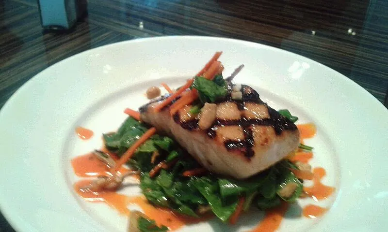 Mango-Ginger Glazed Chargrilled Corvina on a Baby Spinach, Roasted Shiitake, & _oasted Cashew Salad in A Mango-Chili Vinaigrette|Bryan S. Mooreさん