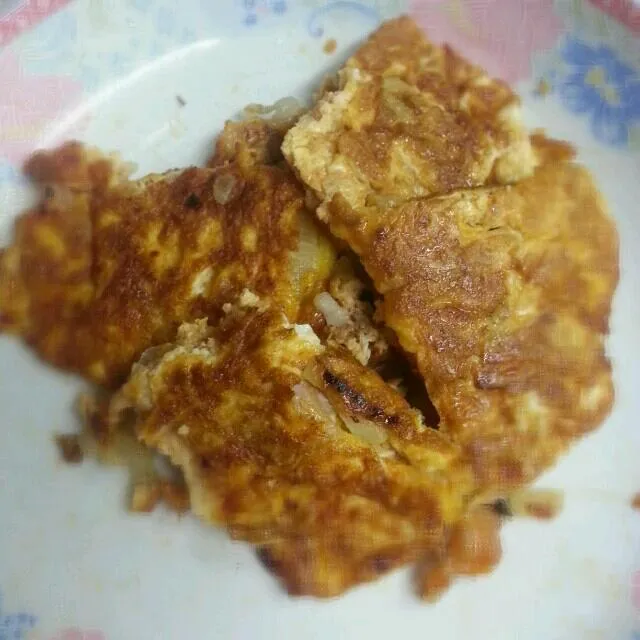 egg omellete with salted carrot..my dinner|yapさん