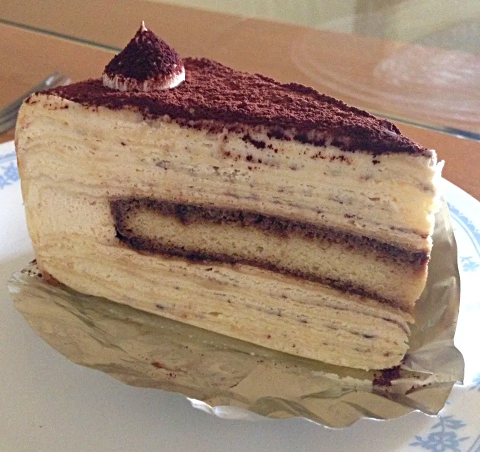 Snapdishの料理写真:Tiramisu Mille Crêpe|hweeyhさん