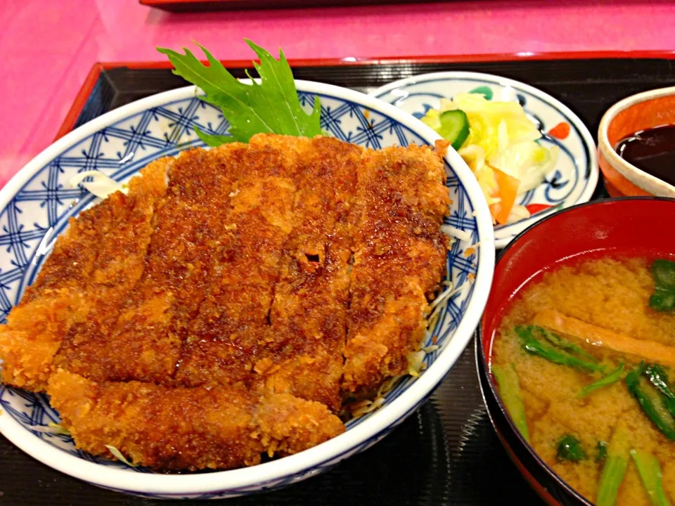 温泉のあとはソースカツ丼(^-^)/|wildcat山猫さん