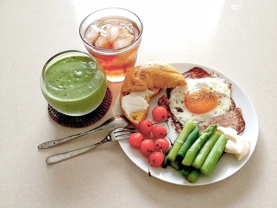 Snapdishの料理写真:がっつりした朝食|みっちぃさん