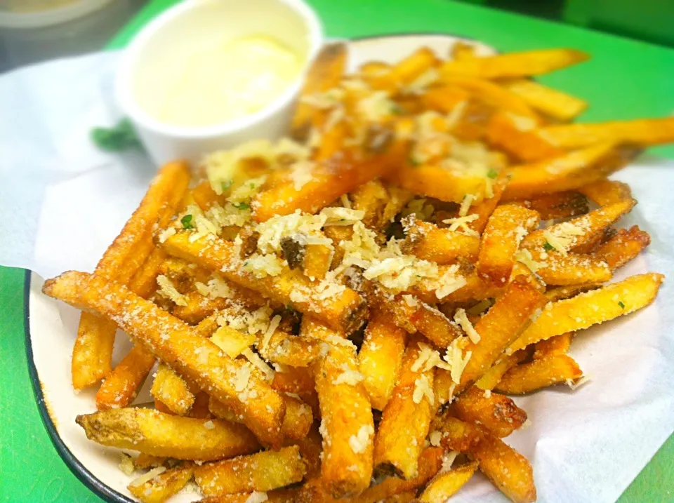 Snapdishの料理写真:Truffle Fries|James Kopeckさん