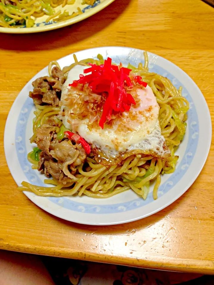 Snapdishの料理写真:塩焼きそば目玉おやじのせ|里見彩花さん