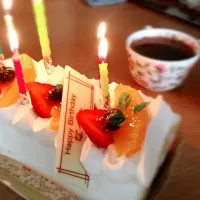 誕生日ケーキ♡|natsumiさん