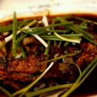 River fish with Chinese wine and baby garlic|Manoleyさん