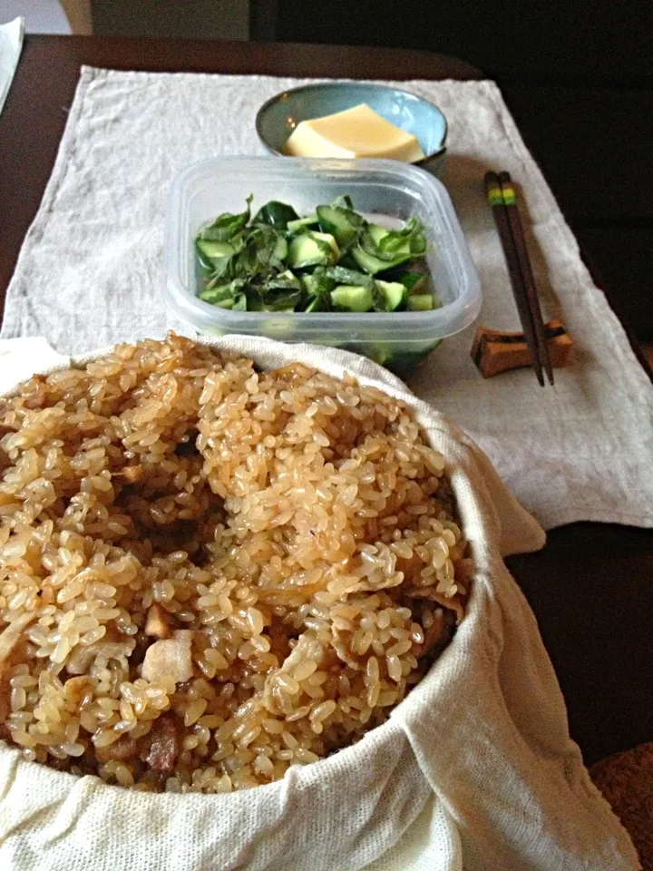 Snapdishの料理写真:Chinese steamed glutinous rice with pork, mushrooms and dried shrimp|Masayo Nさん