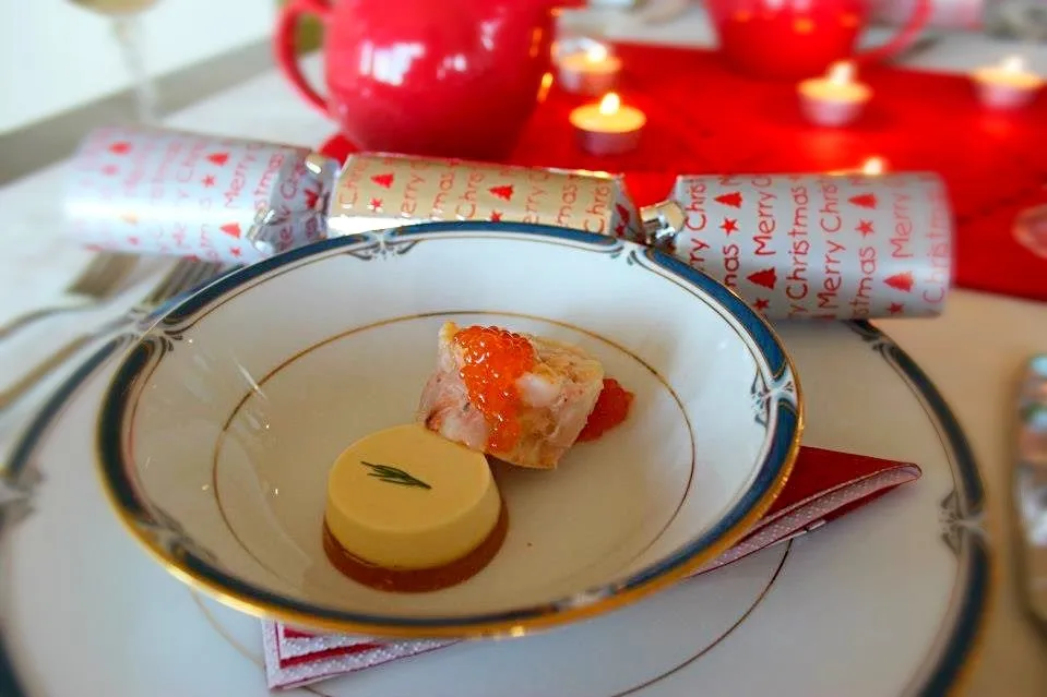 Prawn terrine with savoury custard, saffron gel and salmon roe|kipper's kitchenさん