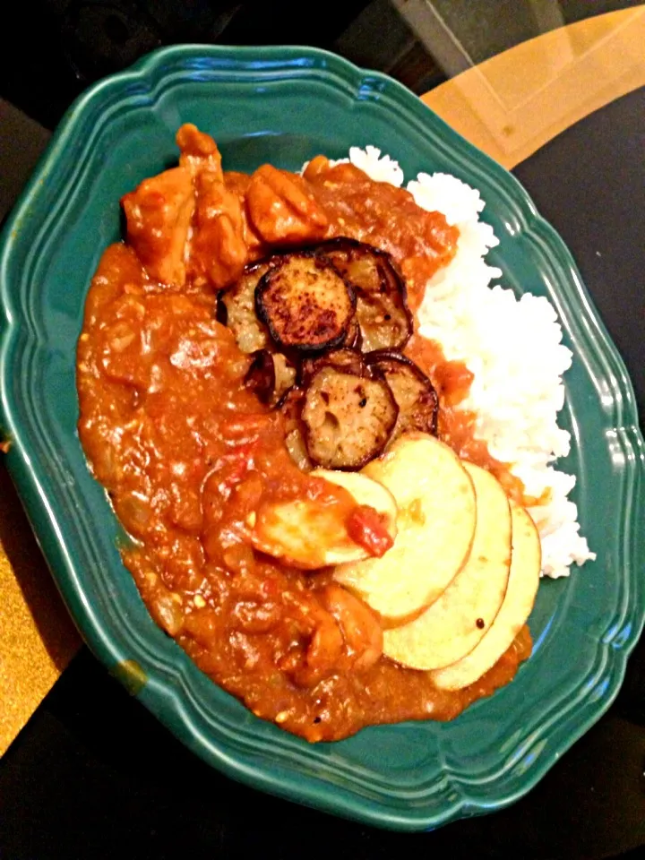 トマトチキンカレー夏野菜のせ|田中麻里菜さん