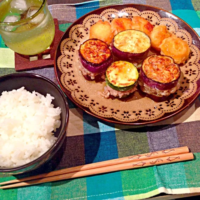 Snapdishの料理写真:茄子とズッキーニの挟み焼きとじゃがいももち|かぴこさん