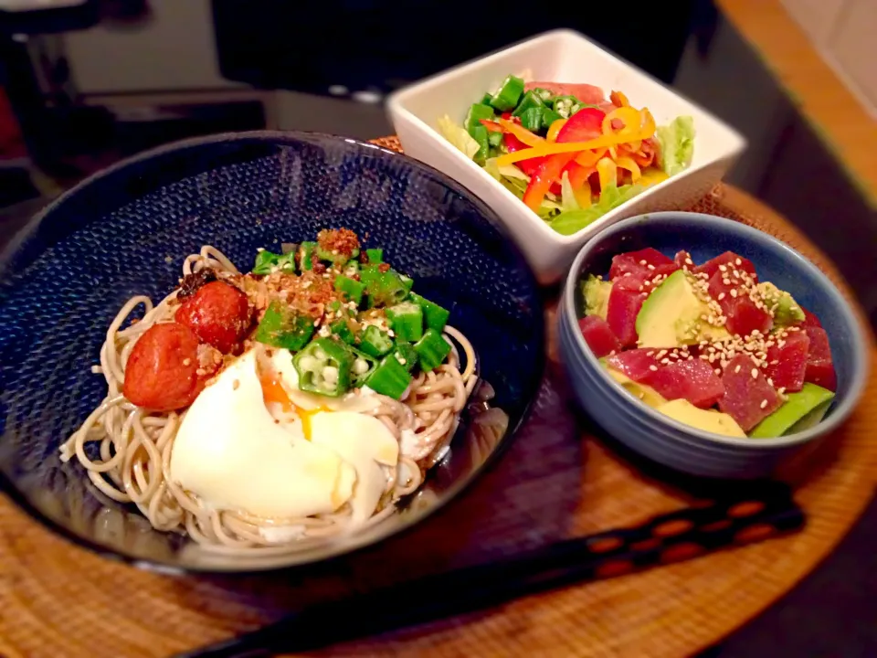 温玉ぶっかけざる蕎麦&鮪アボカドのわさび醤油和え&サラダ定食♪|Nonさん