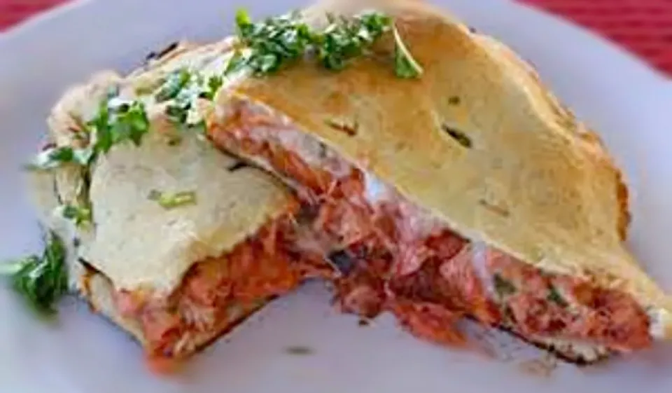 Uncle Gary's zesty Peach BBQ chicken calzone|Gary Langerさん