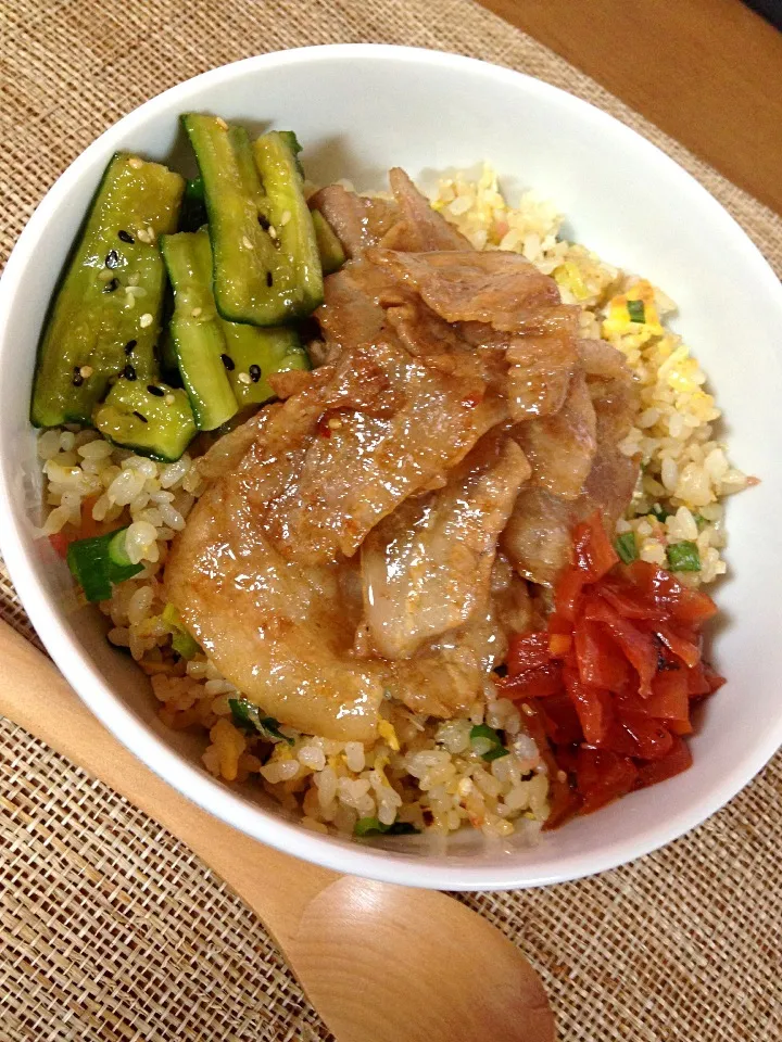 焼肉チャーハン弁当|信太郎さん