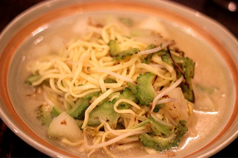 八重山麺で島野菜の汁焼きそば|さくたろうさん